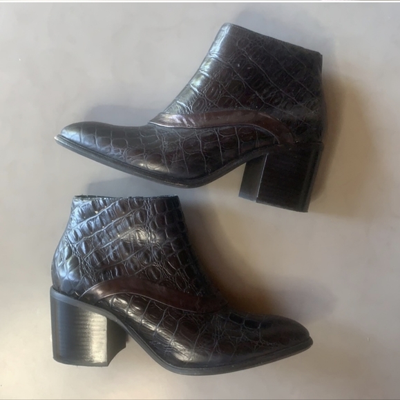 Jeffrey Campbell Croc Embossed Leather Bootie 7.5 - Picture 2 of 4